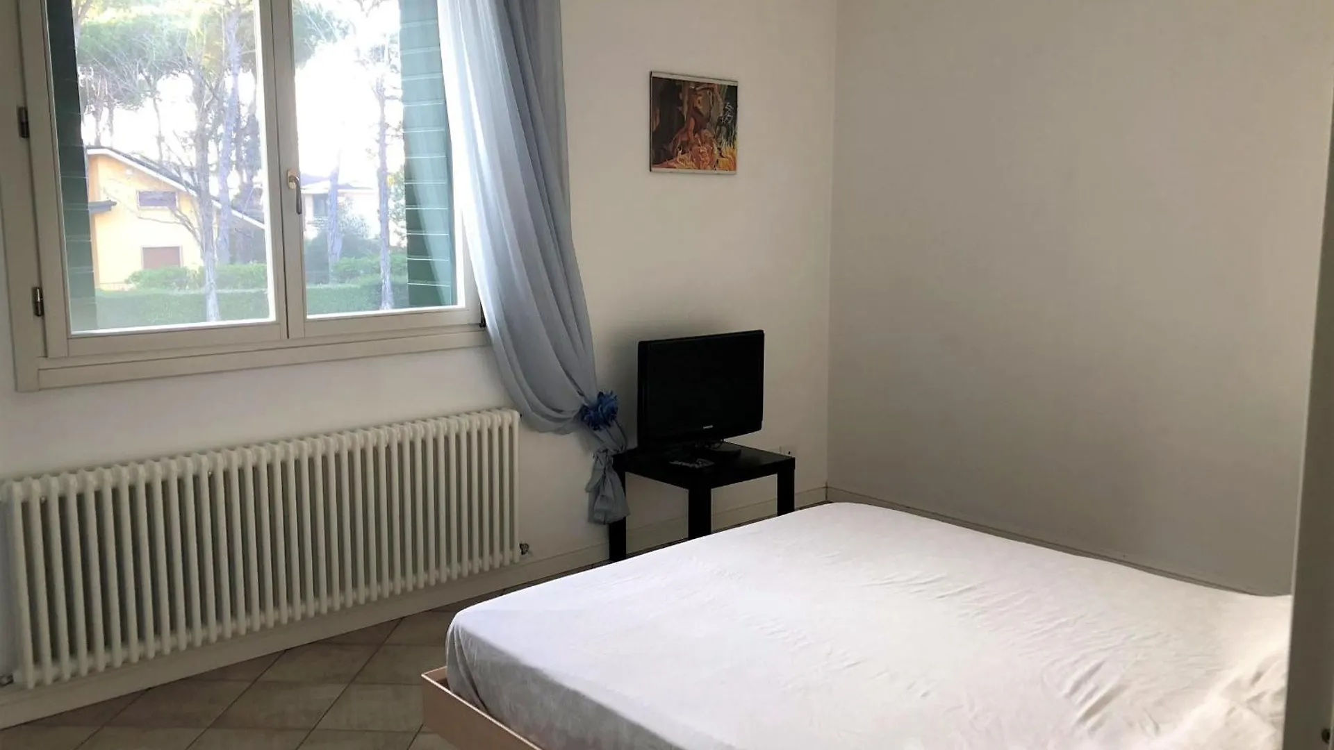 לידו די ג'סולו Aceri Rossi Family Apartments