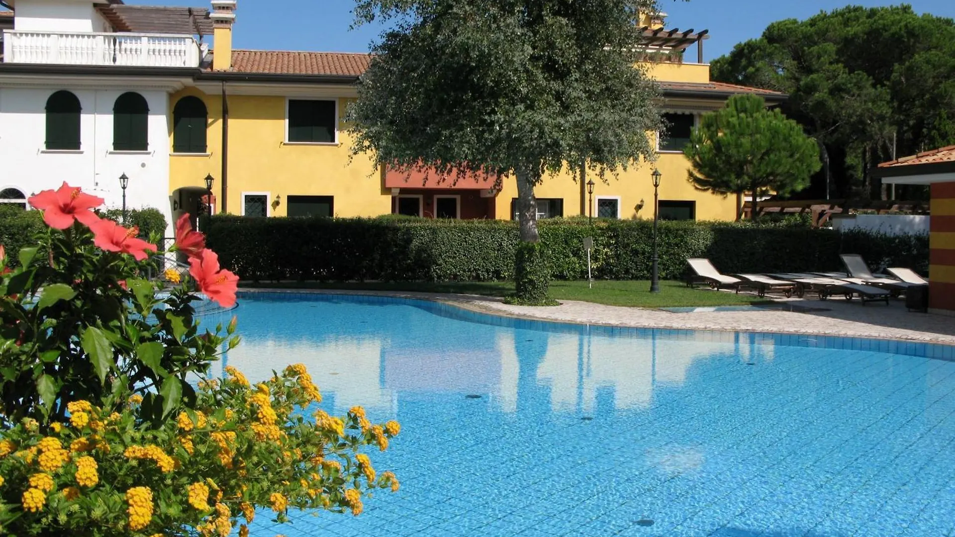 לידו די ג'סולו Aceri Rossi Family Apartments
